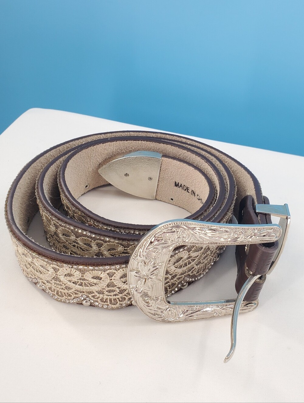 Western style leather belt with rhinestones - Picture 2 of 16